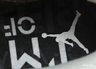 AIR FQ8138-002 4 RETRO JORDAN FEAR 0530